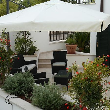 Il Giardino Delle Sete Bed and Breakfast Mesagne Εξωτερικό φωτογραφία