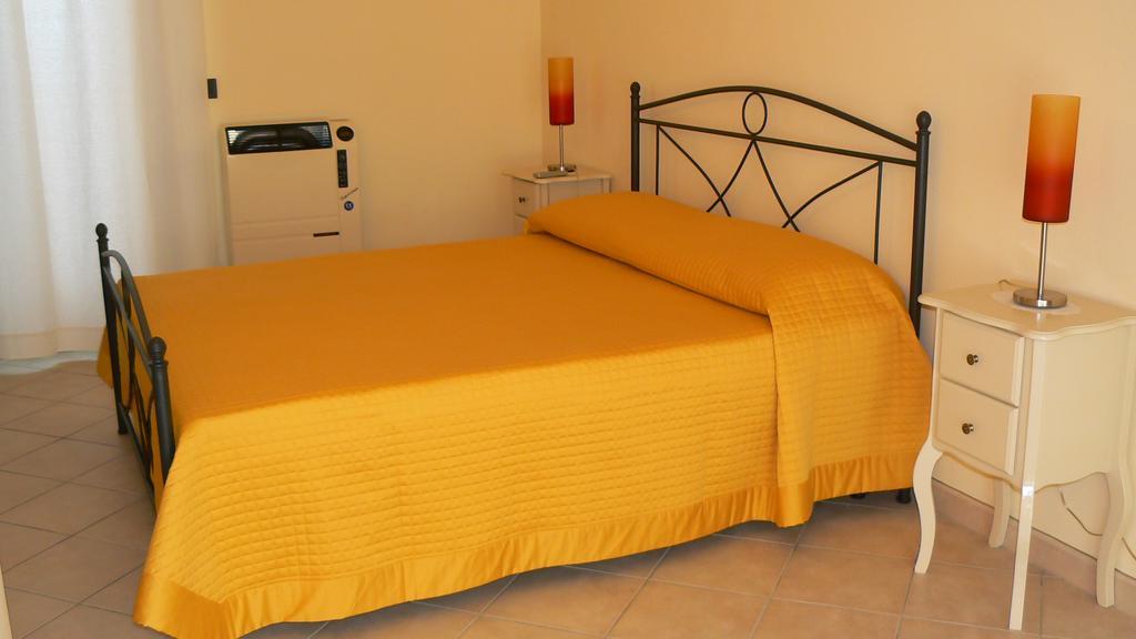 Il Giardino Delle Sete Bed and Breakfast Mesagne Εξωτερικό φωτογραφία